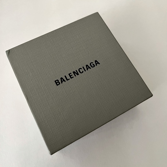Balenciaga Earrings Box - Picture 1 of 2